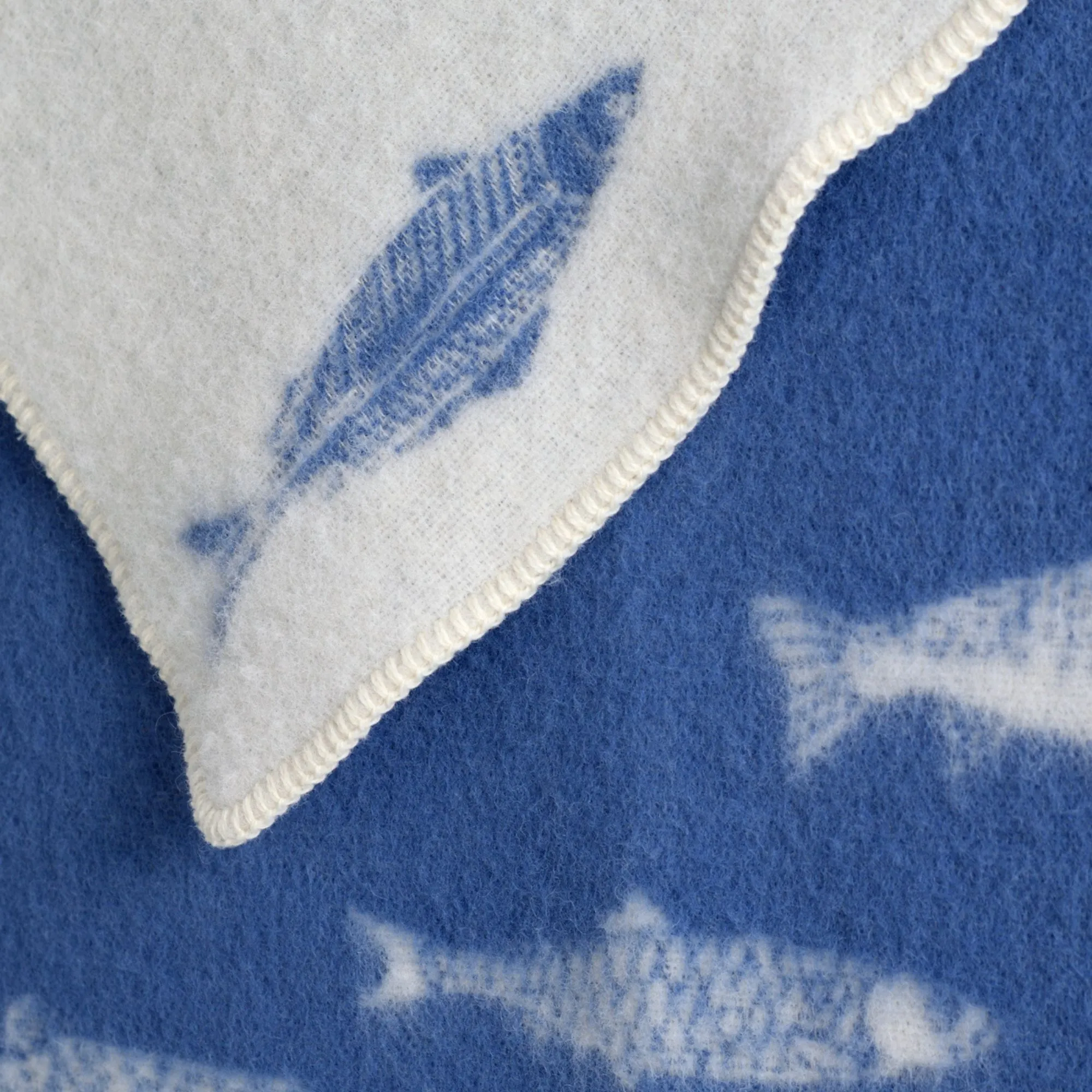 Fish Wool Blanket B210049 Jj Textile Edge Fish Wool Blanket B210049 Jj Textile Edge