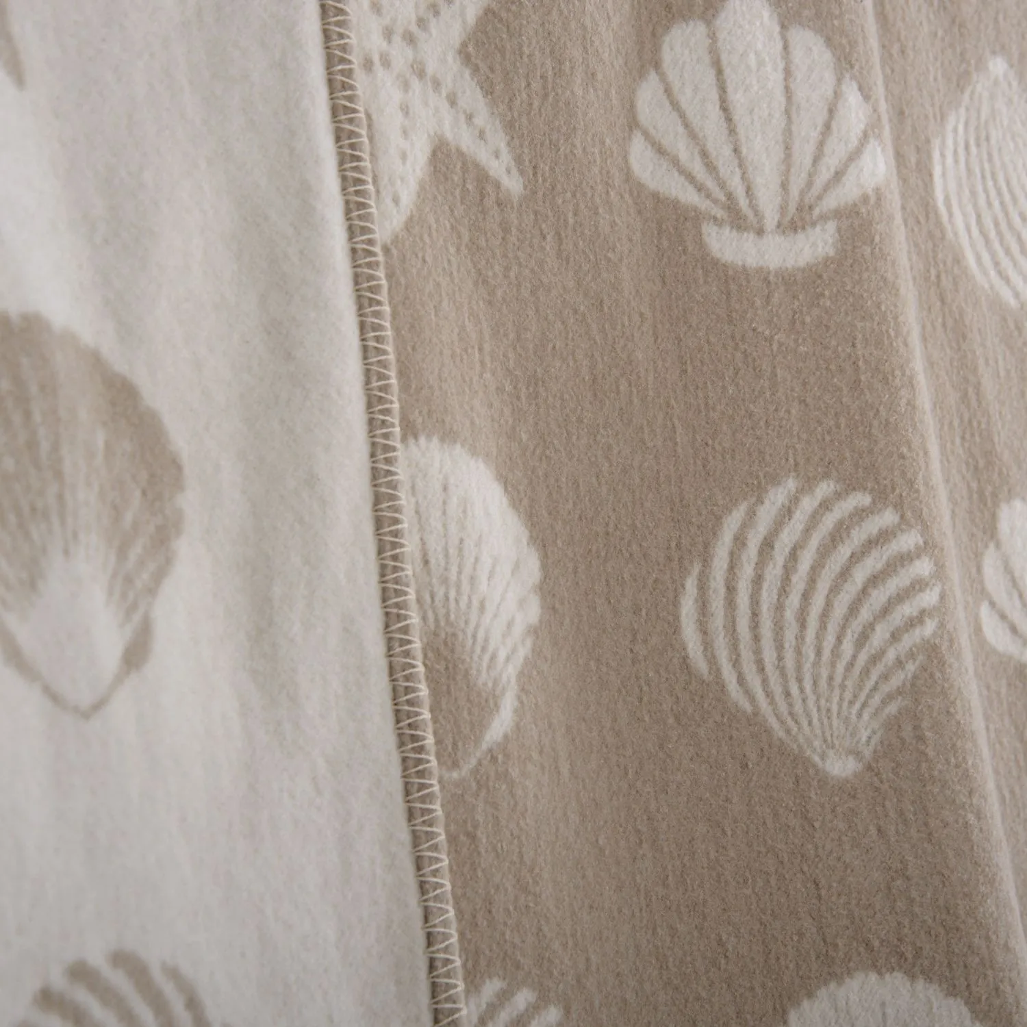 Seashells Large Recycled Cotton Blanket Ctb230003 Jj Textile Detail Seashells Large Recycled Cotton Blanket Ctb230003 Jj Textile Detail